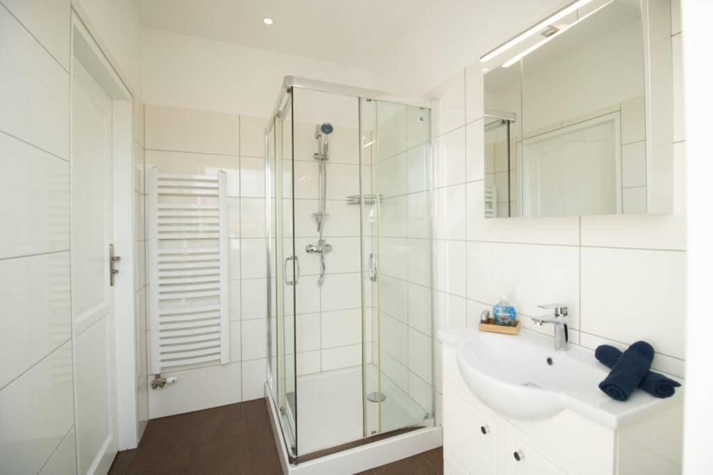 Sunny & Cozy Penthouse With Balcony L Dg4'14 Appartement Wenen Buitenkant foto