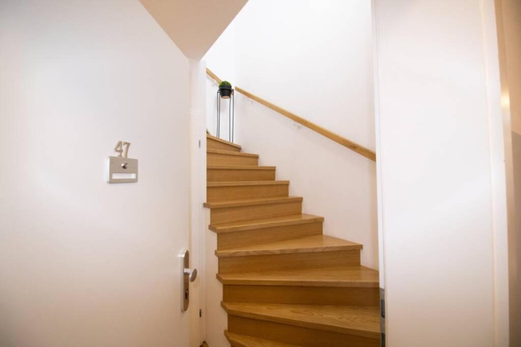 Sunny & Cozy Penthouse With Balcony L Dg4'14 Appartement Wenen Buitenkant foto