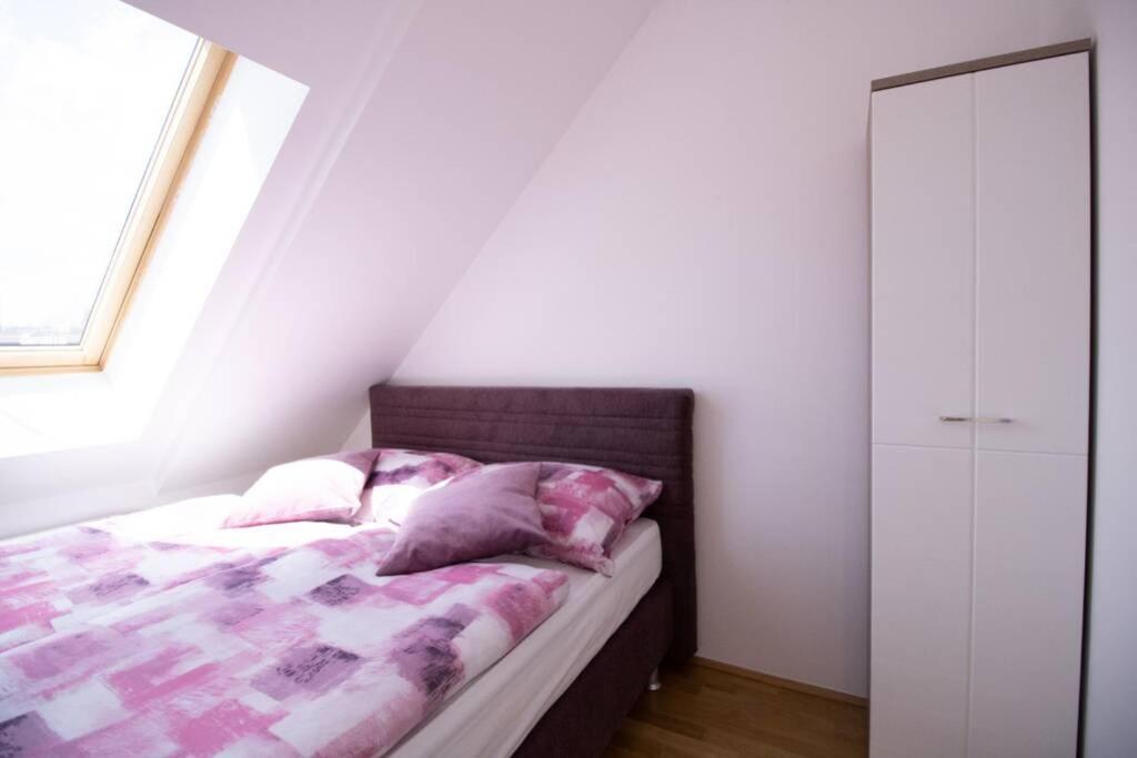 Sunny & Cozy Penthouse With Balcony L Dg4'14 Appartement Wenen Buitenkant foto