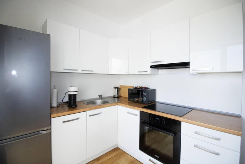 Sunny & Cozy Penthouse With Balcony L Dg4'14 Appartement Wenen Buitenkant foto
