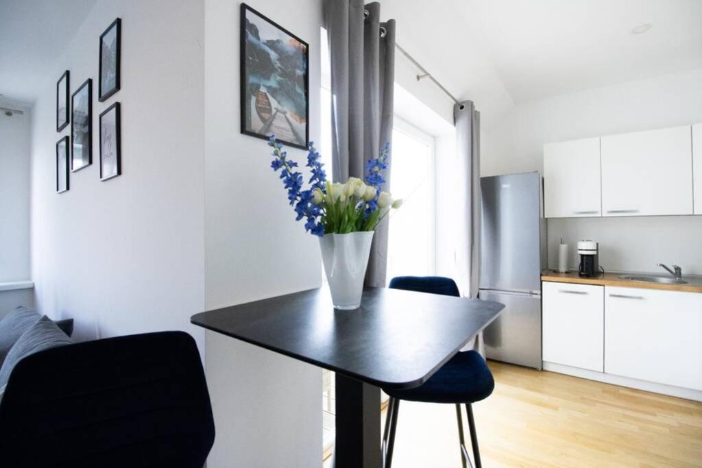 Sunny & Cozy Penthouse With Balcony L Dg4'14 Appartement Wenen Buitenkant foto