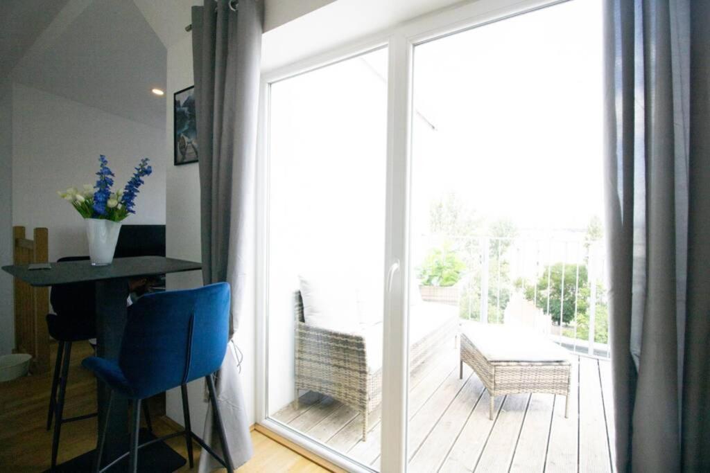 Sunny & Cozy Penthouse With Balcony L Dg4'14 Appartement Wenen Buitenkant foto